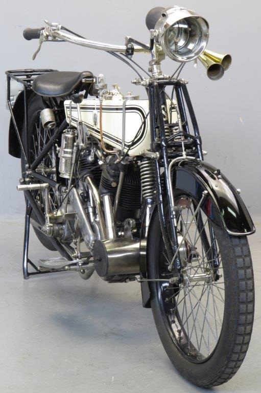 Старинный мотоцикл Simplex P.V. 1921
