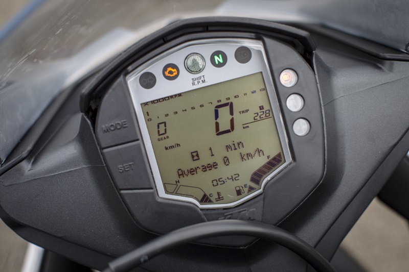 Максимальная скорость нового мотоцикла KTM RC390 (видео)