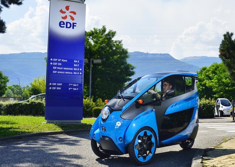 Электротрицикл Toyota i-Road и 3-летний эксперемент в Гренобле