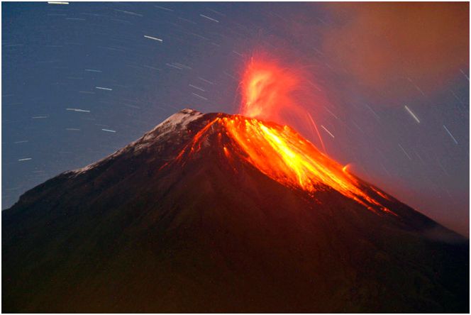 Извержение эквадорского вулкана Тунгурауа