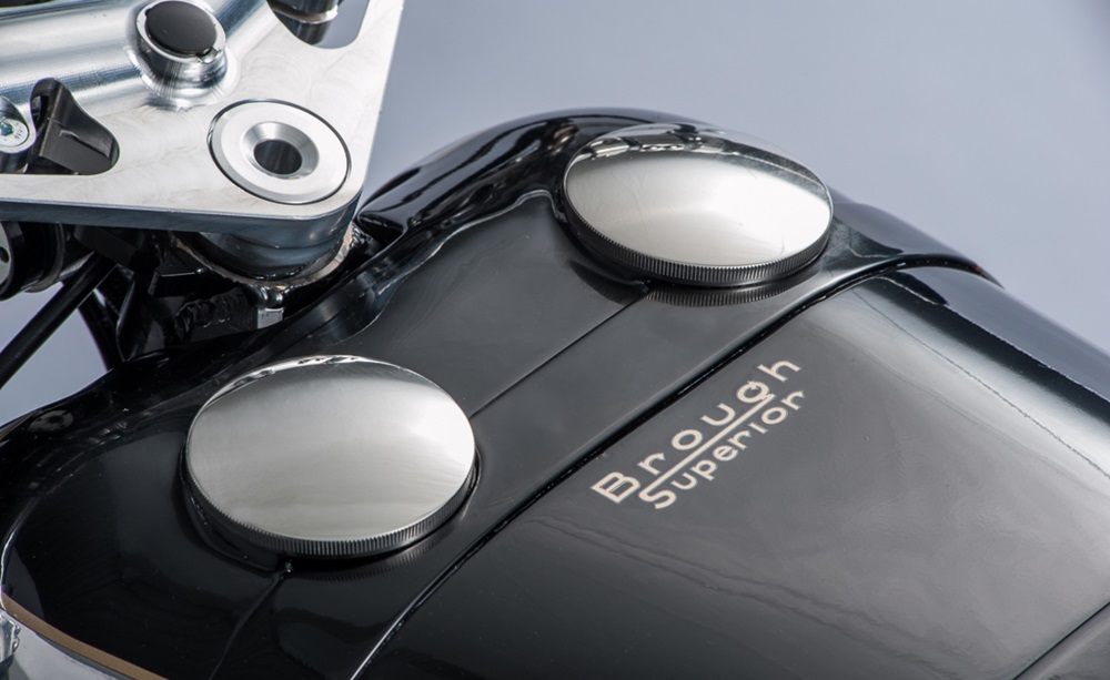 Классический байк Brough Superior SS100 2015