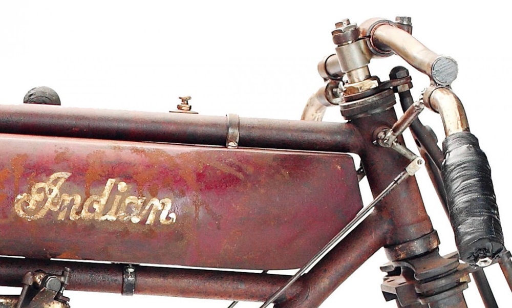 Старинный мотоцикл Indian Board Tracker 1912