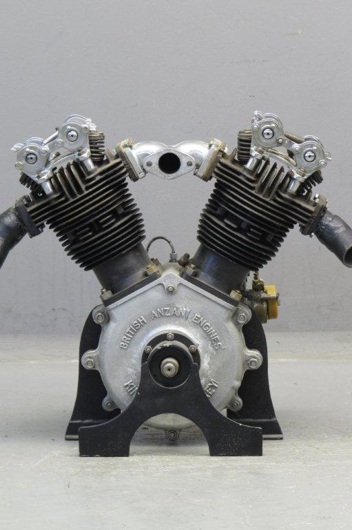 Винтажный двигатель Anzani V2