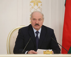 Лукашенко согласен с тем, что цены в Беларуси «весьма высокие»