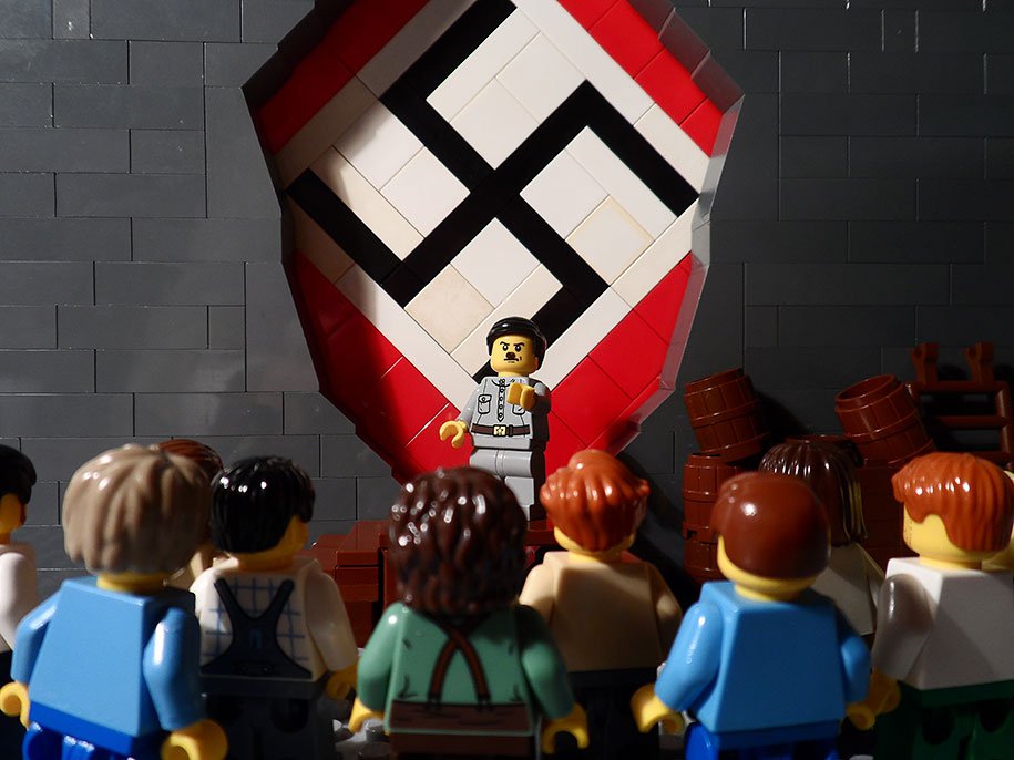 История нацистов в LEGO