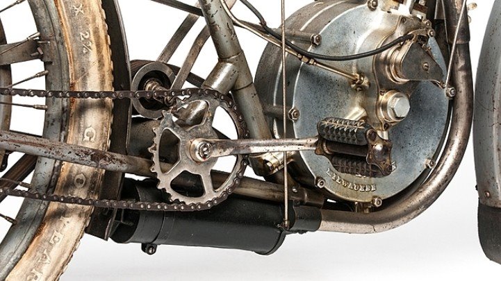 Редкий мотоцикл Harley-Davidson Strap Tank 1907 хотят продать с аукциона за 1 миллион долларов