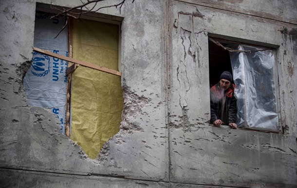 В Мариуполе жителям разрушенных домов посоветовали судиться с государством