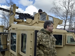 Порошенко заявил о ростущей военной мощи Украины