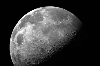 Ученые случайно нашли газ на Луне
