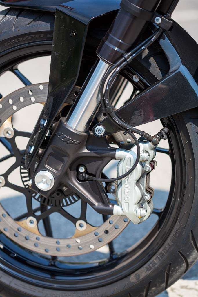 Новый мотоцикл KTM 690 Duke 2016